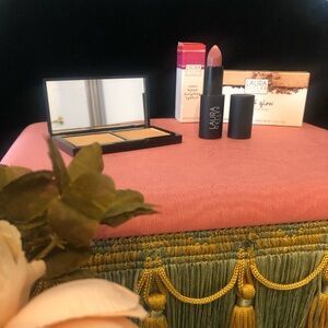 New Laura Geller Hi-Def Illuminating Duo & Baked Sculpting Lipstick